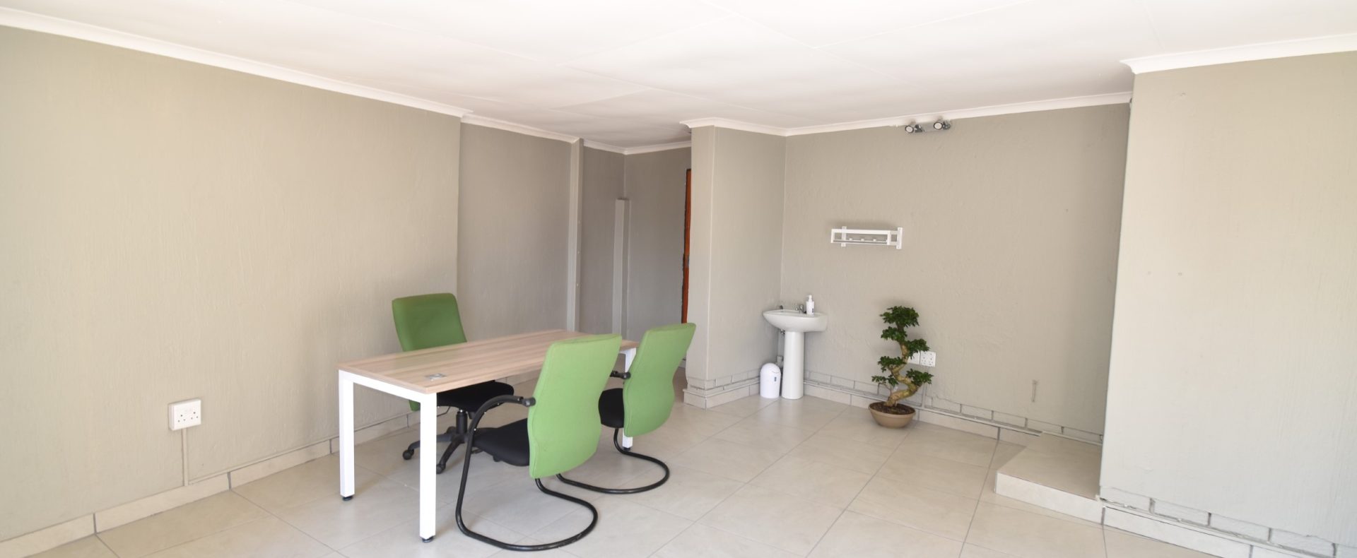 Session Room to rent