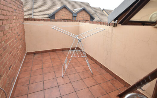 Spacious One Bedroom Loft Apartment