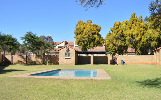 Two Bedroom Apartment to rent in Olympus