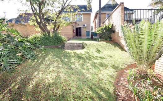 Three Bedroom Duplex in Garsfontein