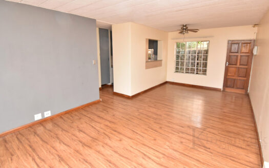 Three Bedroom Apartment with large garden