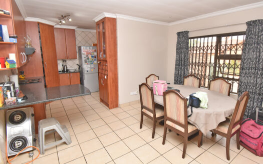Three Bedroom Simplex with pool