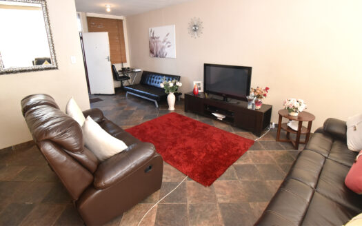 Spacious Two Bedroom Apartment in La Montagne