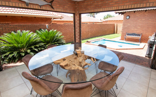 Spacious Three Bedroom Home with pool