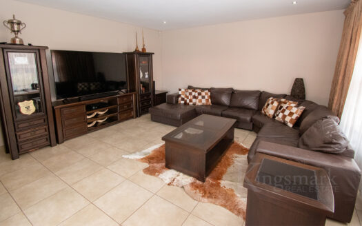 Spacious Three Bedroom Home with pool