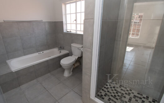 Newly renovated simplex to rent